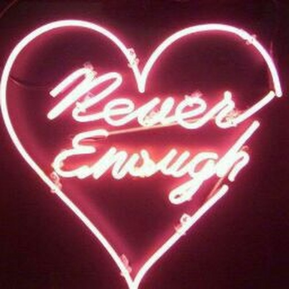 Meet your Posher, Jessica - Picture 1 of 1